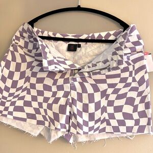 No boundaries shorts